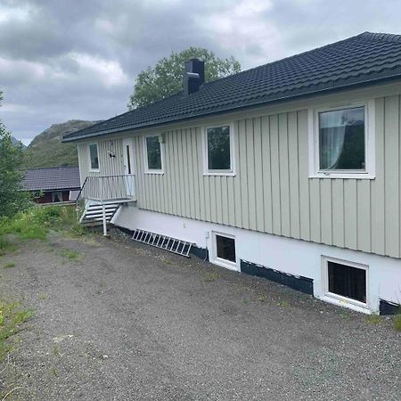 Leilighet Med Balkong Og Havutsikt Pa Napp. Exteriér fotografie