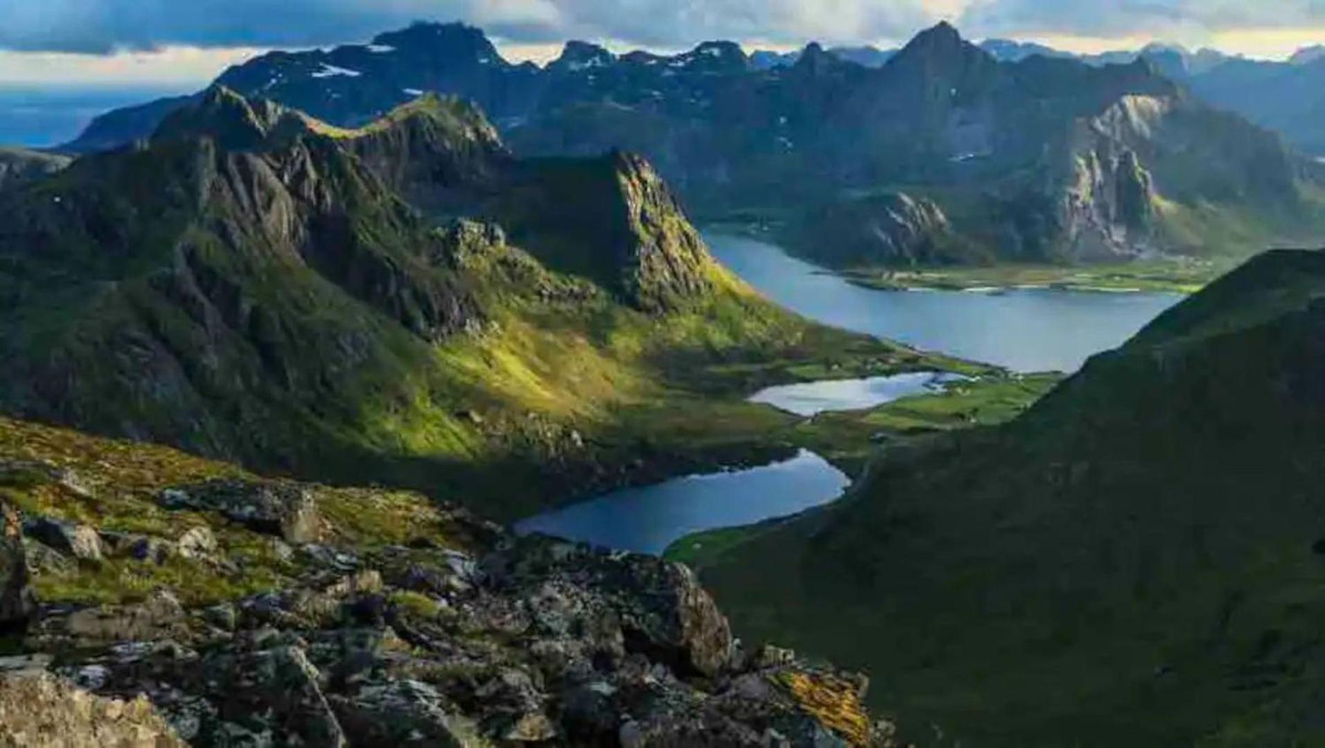 Leilighet Med Balkong Og Havutsikt Pa Napp. Exteriér fotografie
